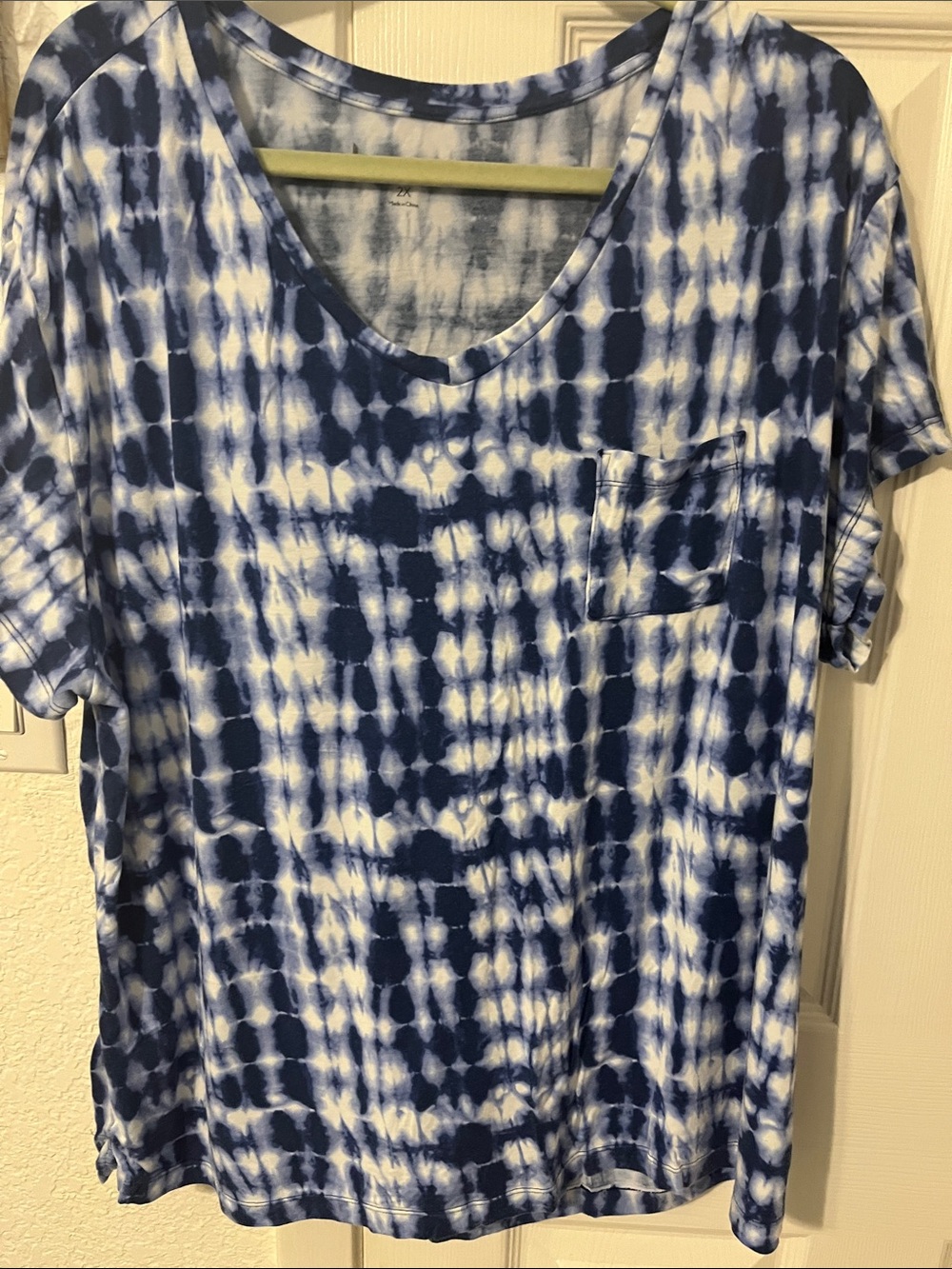 Koolaburra Blue and White Tie-Dye V-Neck Pocket Tee
